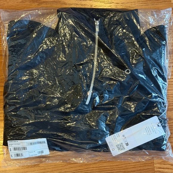 ALO Yoga Accolade Women's Black Quarter Zip Sweatshirt (Authenticity Guaranteed) - Picture 4 of 6